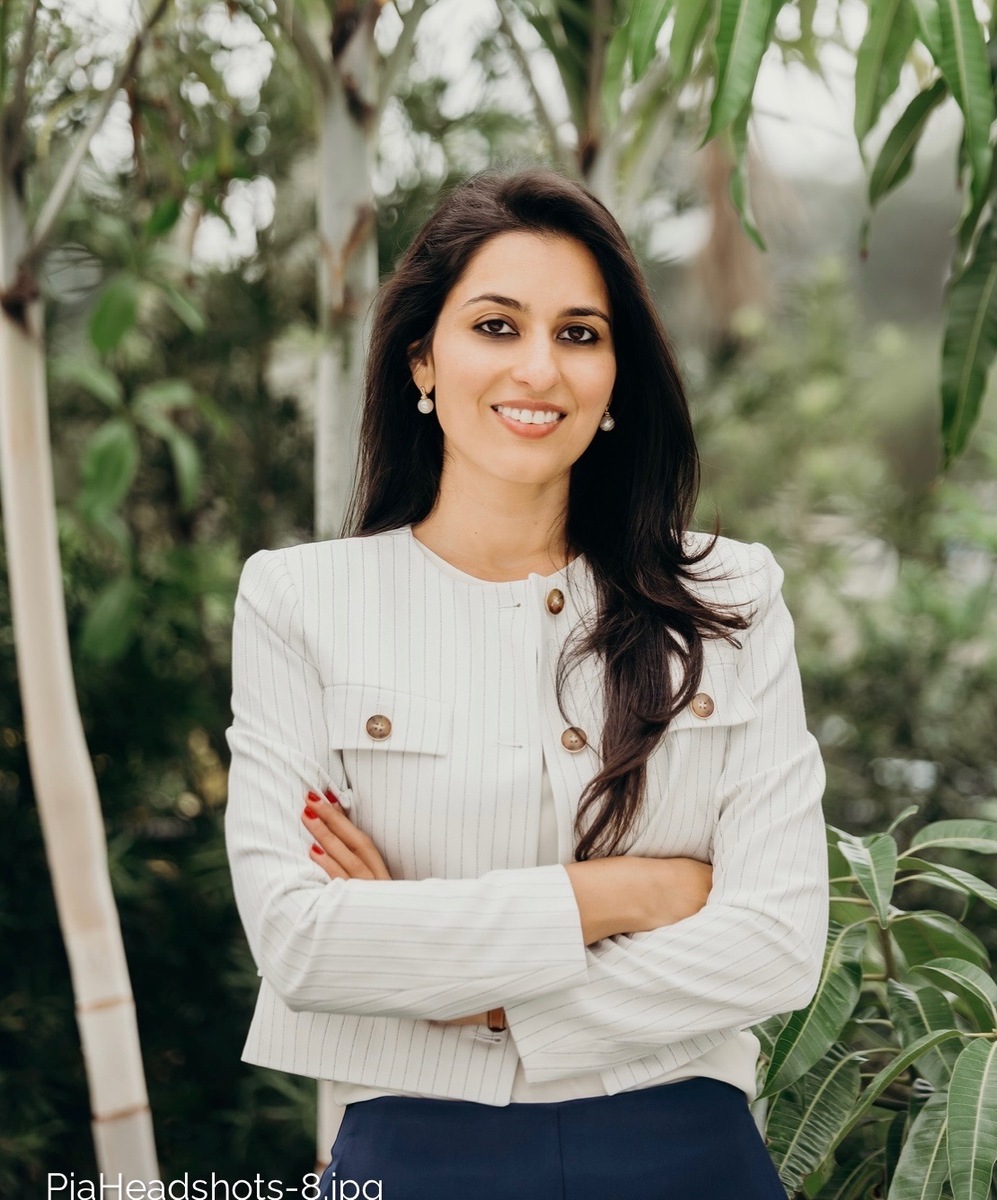 Meet Pia Dandiya -- Then Knock on Doors Together!