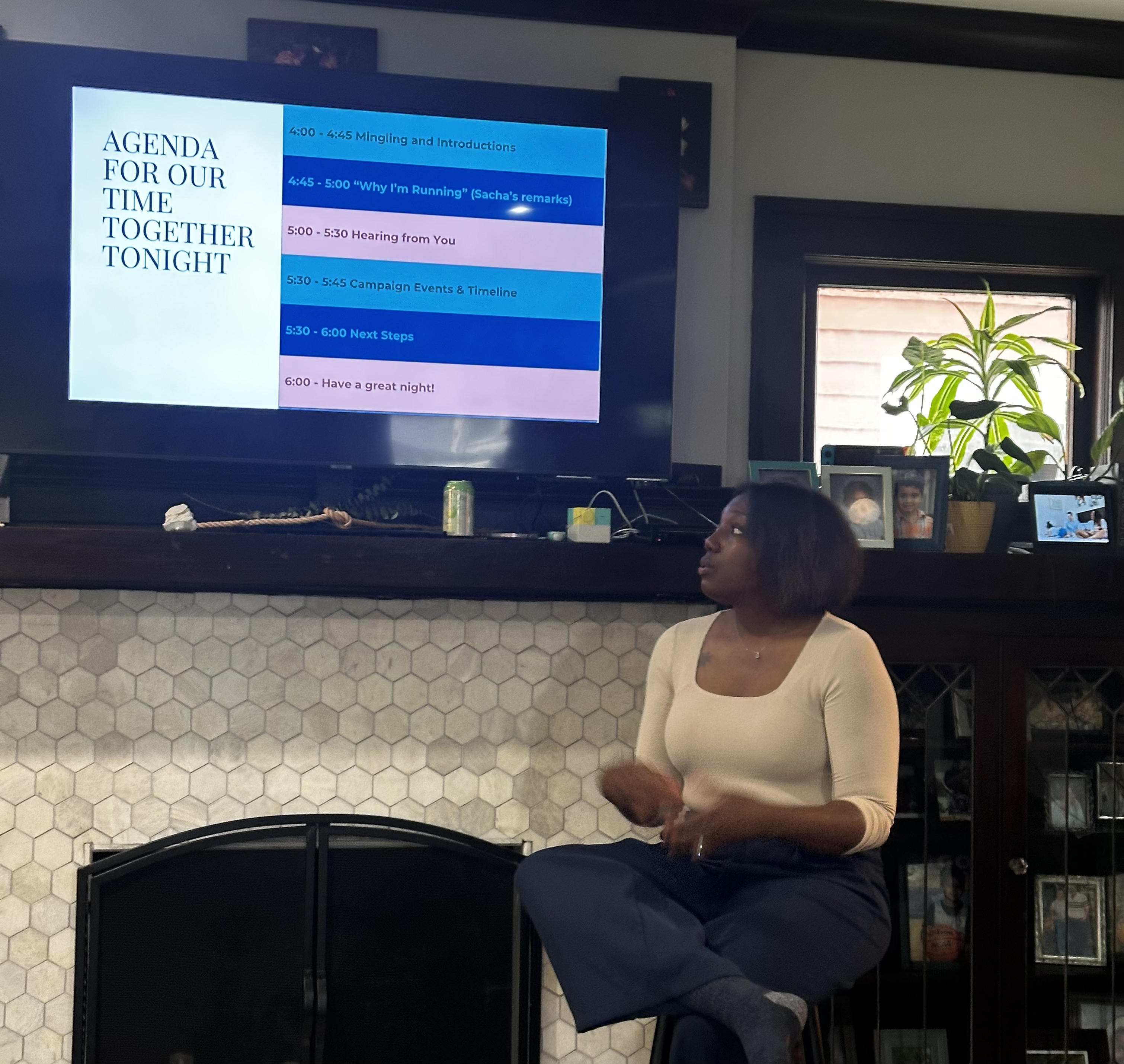 <p class=""><span style="color: var(--bg2)">Campaign Launch Party</span></p>