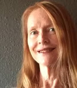 <p class="">JoAnne DeVries</p>