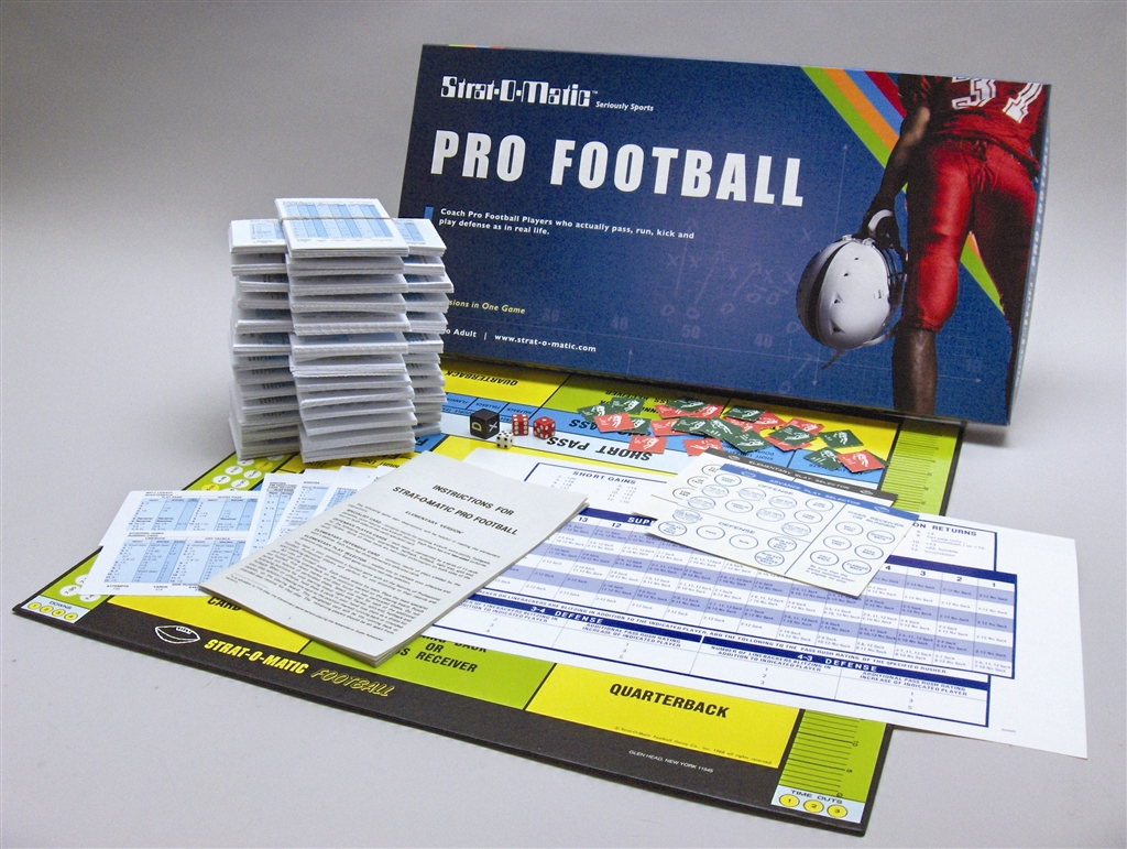 : Strat-O-Matic Football Current Edition Game : Toys & Games