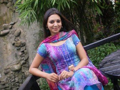 ২০১০ সালের ট্রিপল XXX, ধর্ম নিরপেক্ষ বাংলাদেশ! (প্রভা, ইফায় ব্যালে
