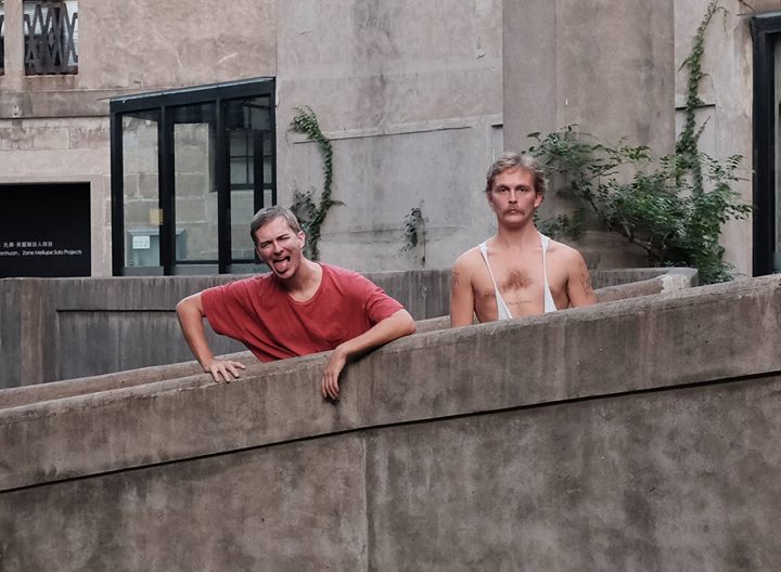 01.26 • Tonstartssbandht • Gashrat • Bar Le Ritz PDB •