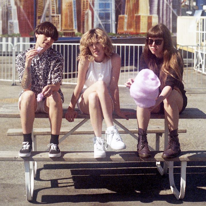 03.27 • The Courtneys • Bar Le Ritz PDB