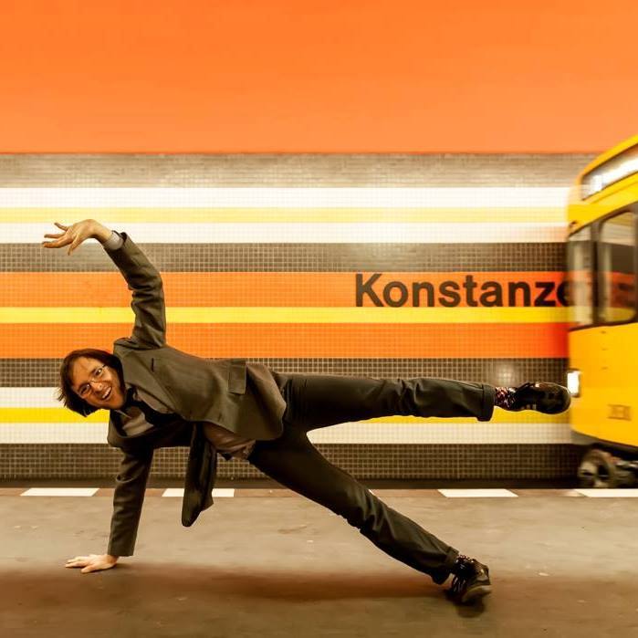 05.11 • Emperor X • Animal Flag • Bas Relief - La Vitrola