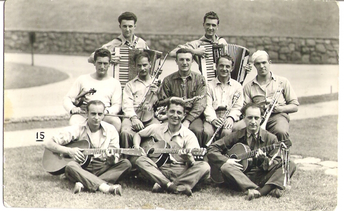 940-1943 – Captifs, mais actifs, les détenus de l'île Sainte-Hélène