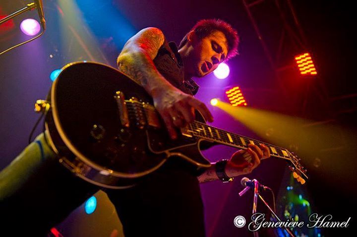 ANDREi NOBBS & The Electric Ladiez - Pub St-Paul