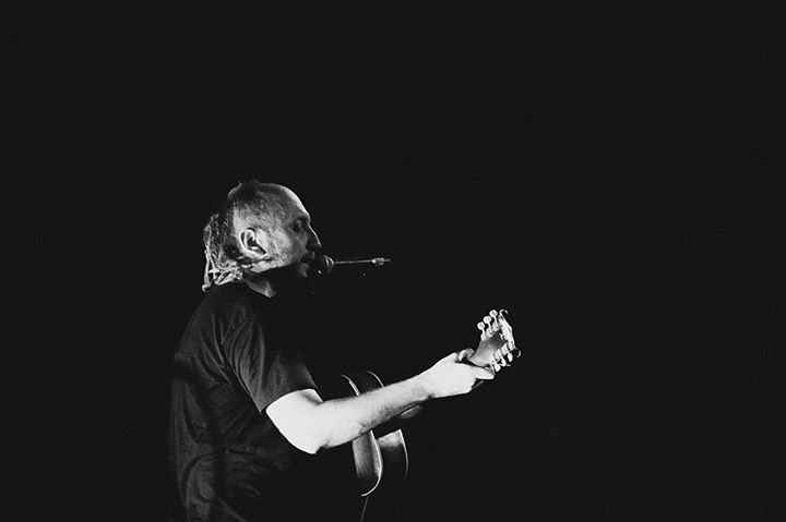 Bernard Adamus au Minotaure (en Threesome Svp!)