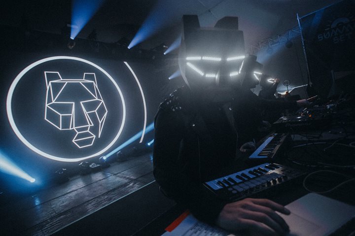 Black Tiger Sex Machine at The Coffs Hotel w/ Dabin