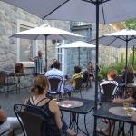 C'est boire qui conte!