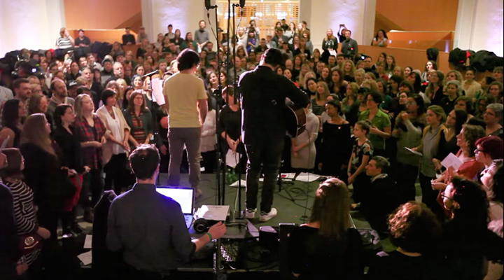 C! C! C! returns to V! V! V! - Justin Bieber "Sorry"