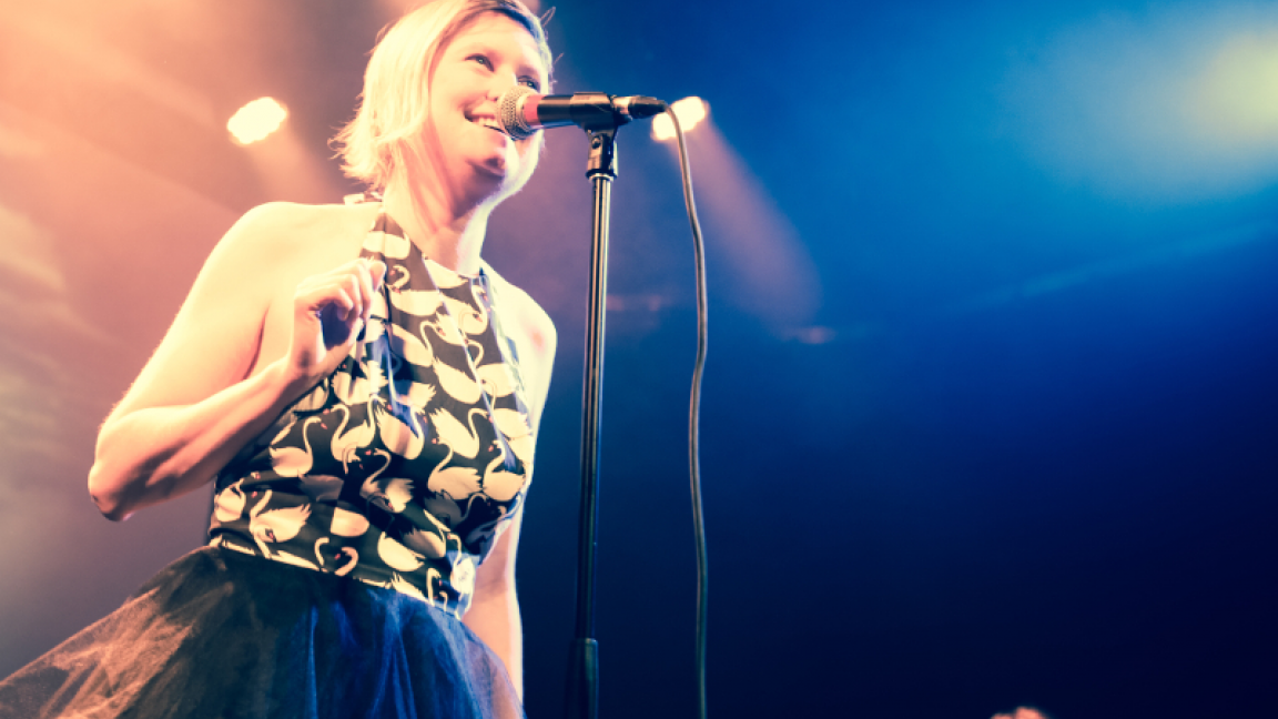 Camaromance, Émilie Proulx