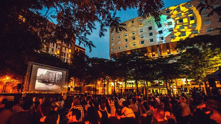 Cinéma urbain à la belle étoile