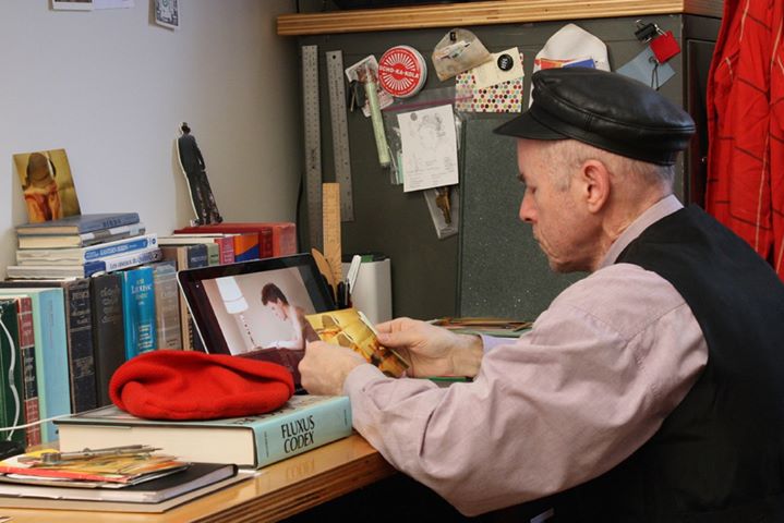 Colloque Stay Still, Translate