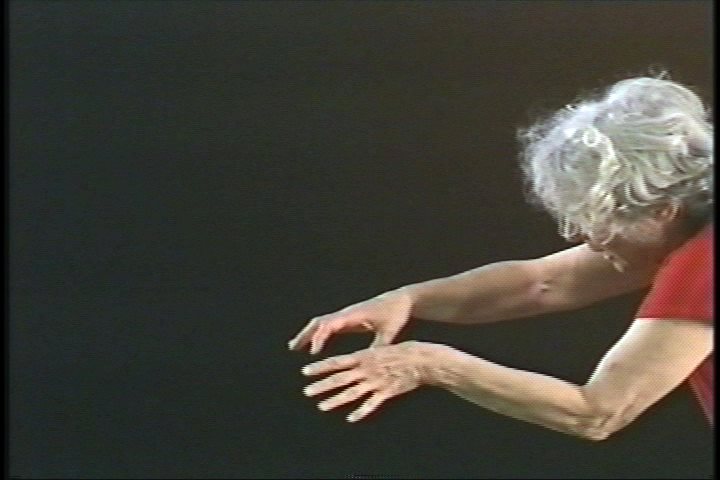 DHC/ART Affinités - Simone Forti - News Animations