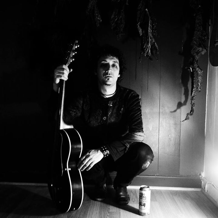 Divan Orange Camp présente: Coroner Paradis 2/4