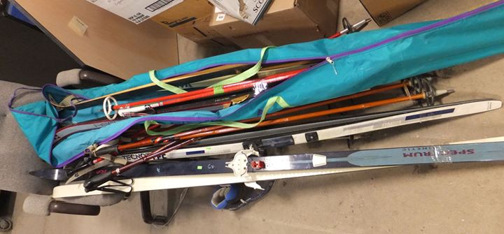 Déménagement (stock)! Moving winter gear!