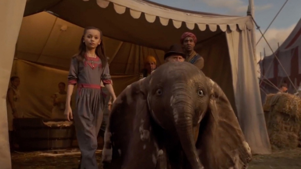 DUMBO de Tim Burton: Colin Farrell, Danny DeVito, Michael Keaton