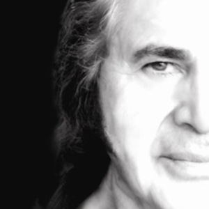 Engelbert Humperdinck at Place des Arts (April 11, 2015)