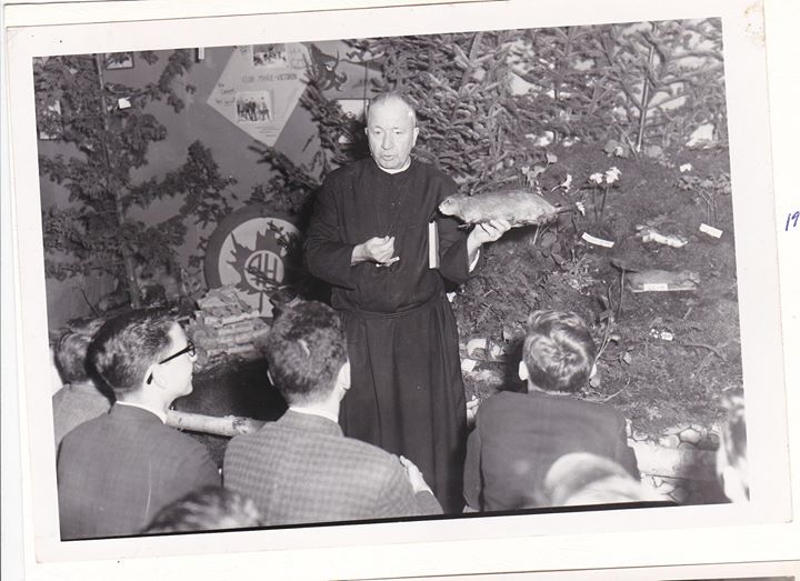 Ernest Rocheleau S.c., Un Pédagogue Dans L'âme 1909-1985