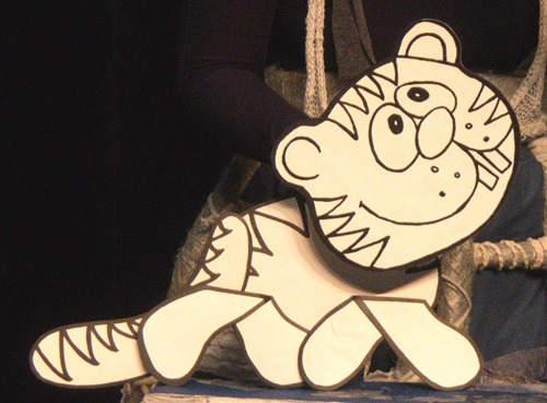 FABRICATION DE MARIONNETTES EN PAPIER