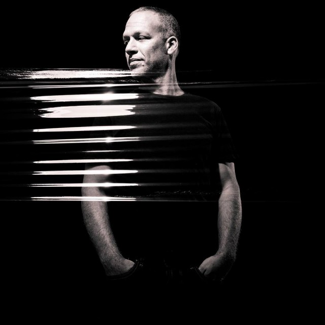 Fijm I Avishai Cohen Trio -COMPLET