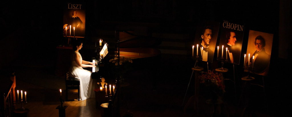 Frédéric CHOPIN... sous les chandelles !