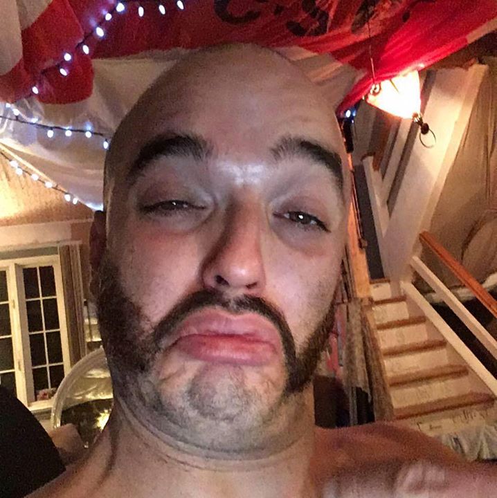 Gala Couscous: Moustache Gracias- Éditions Vip