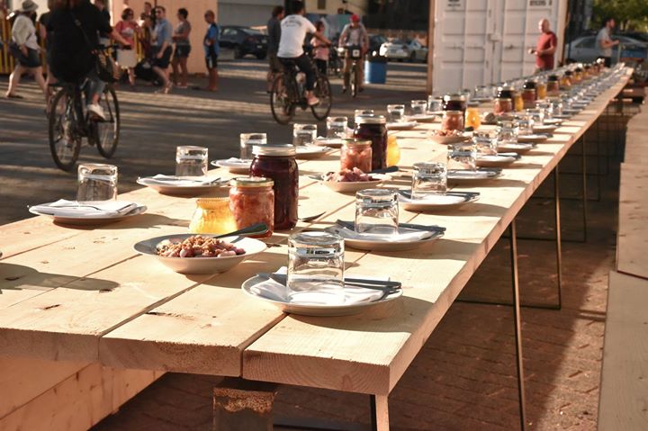 Grand Banquet - Guinguette, gastronomie et urbanité