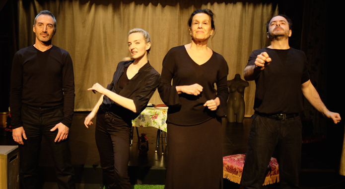 Groupe de poésie moderne – Splendeur du mobilier russe