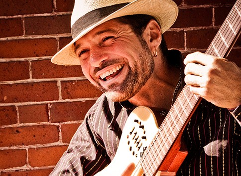 HABANA NIGHTS avec Carlos Placeres