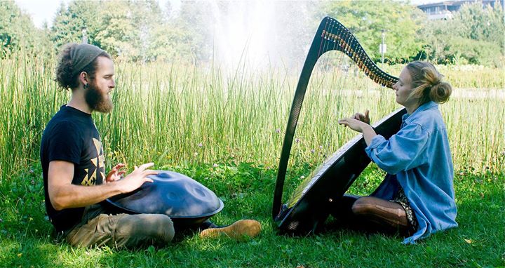 Harpe & Handpan