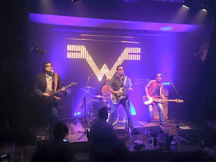 Hommage à Weezer au Pub St-Paul