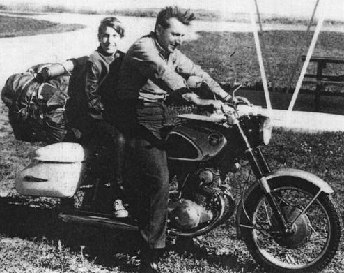 Intellectual Café: Philosophy and Beyond