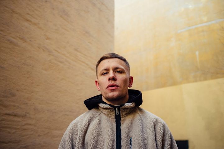 Ivan Ave au Centre Phi