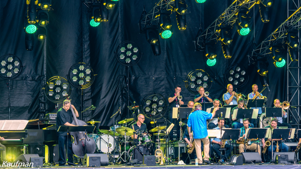 Joe Sullivan Big Band, avec Kirk MacDonald, Kevin Turcotte, Lorne Lofsky