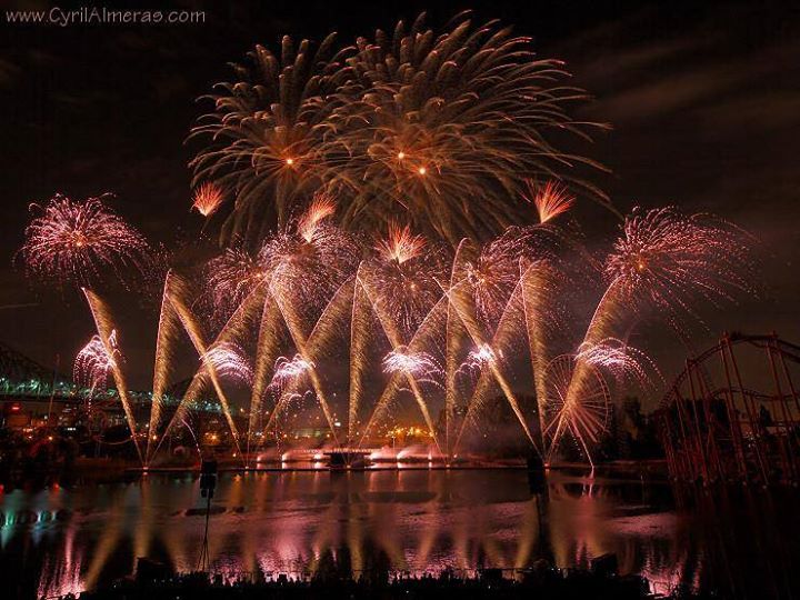 L'international des Feux Loto-Quebec en Motomarine ou en Bateau