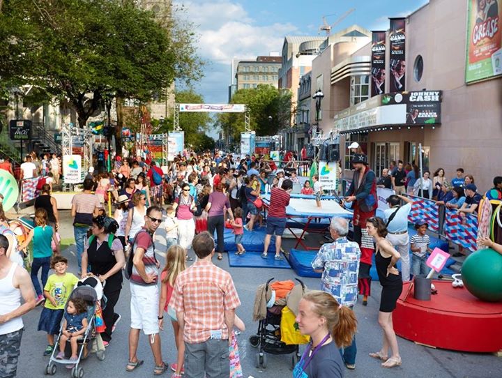 La rue Complètement CiRQUE