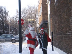Le père Noël à la rencontre des petits