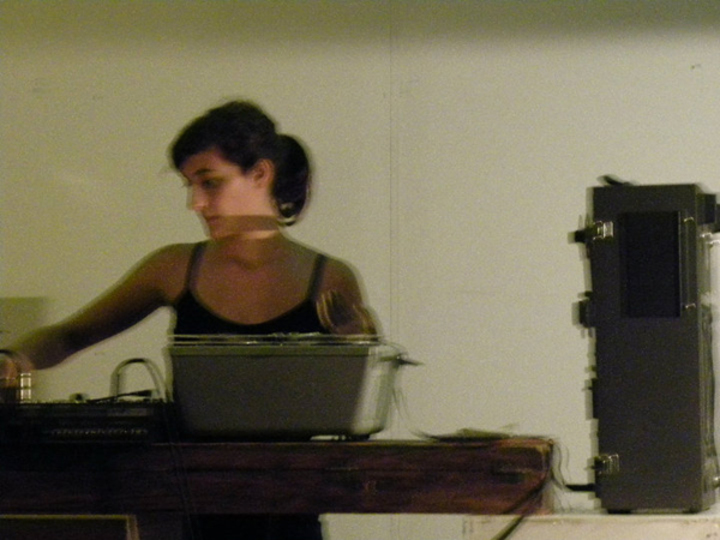 Lea Bertucci + Platitudes + Invités