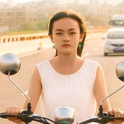 Les anges portent du blanc de Vivian Qu