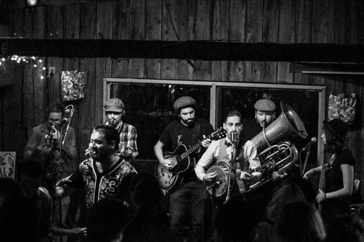 Les Royal Pickles + performances aux katacombes avant la pause de Juillet