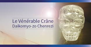 Meditation de groupe avec le crâne de Crystal de compassion