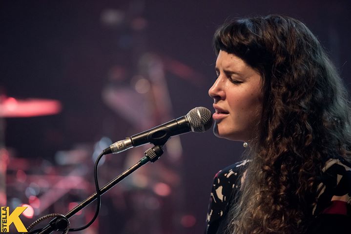 MICHELLE WILLIS at Mile End Guitar Shop