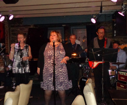 Norton Rose Fulbright Benefit avec Kim Adams & The house cats