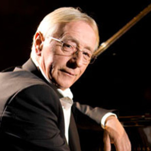 Oliver Dragojevic at L'Olympia de Montréal (May 3, 2015)