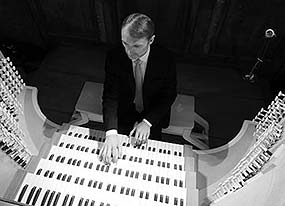 Olivier Latry interprète Poulenc