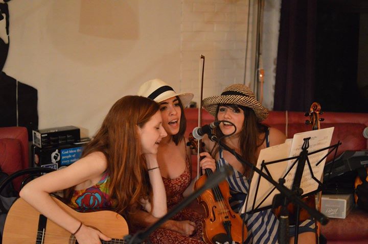 Orange Mist et invitées en concert