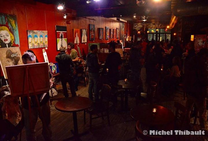 PEINTURE LIVE AU DIVAN