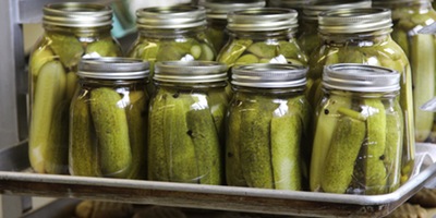 Pickles Two Ways! Cornichons à la deux!