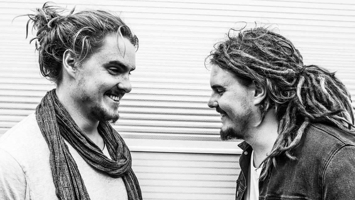 Pierce Brothers, Elliot Taylor